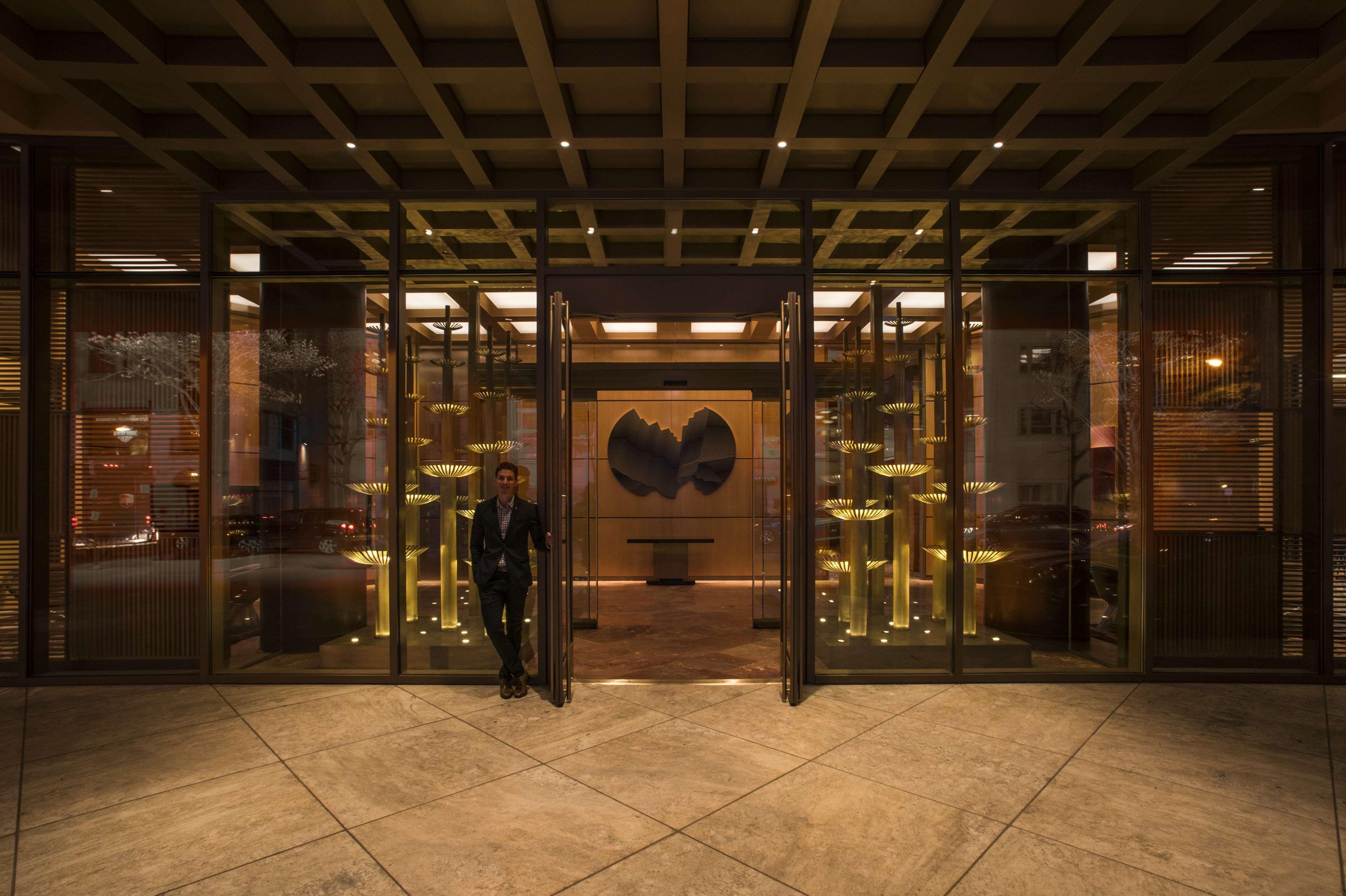 Residence Inn By Marriott Chicago Downtown Magnificent Mile Экстерьер фото