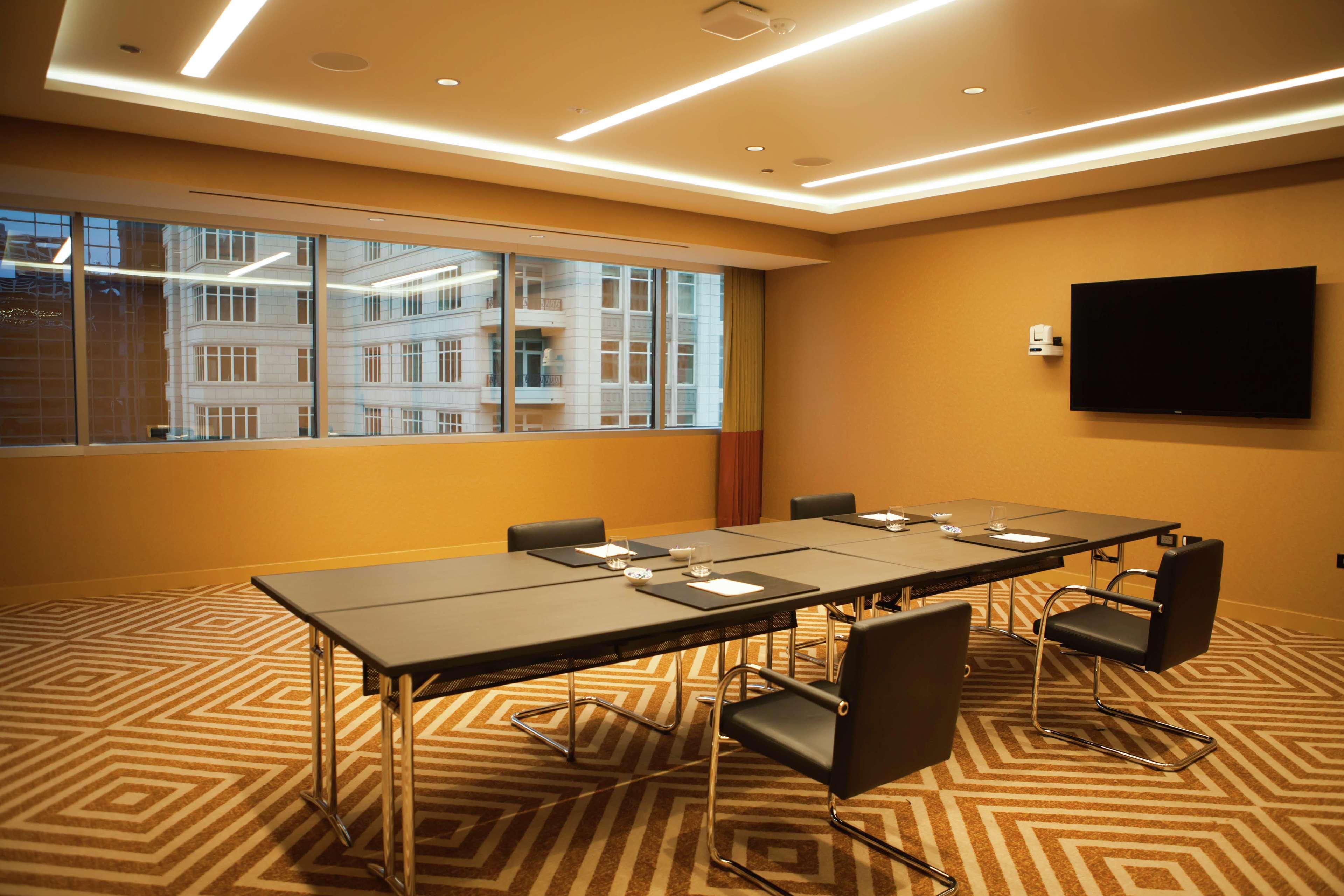 Residence Inn By Marriott Chicago Downtown Magnificent Mile Экстерьер фото