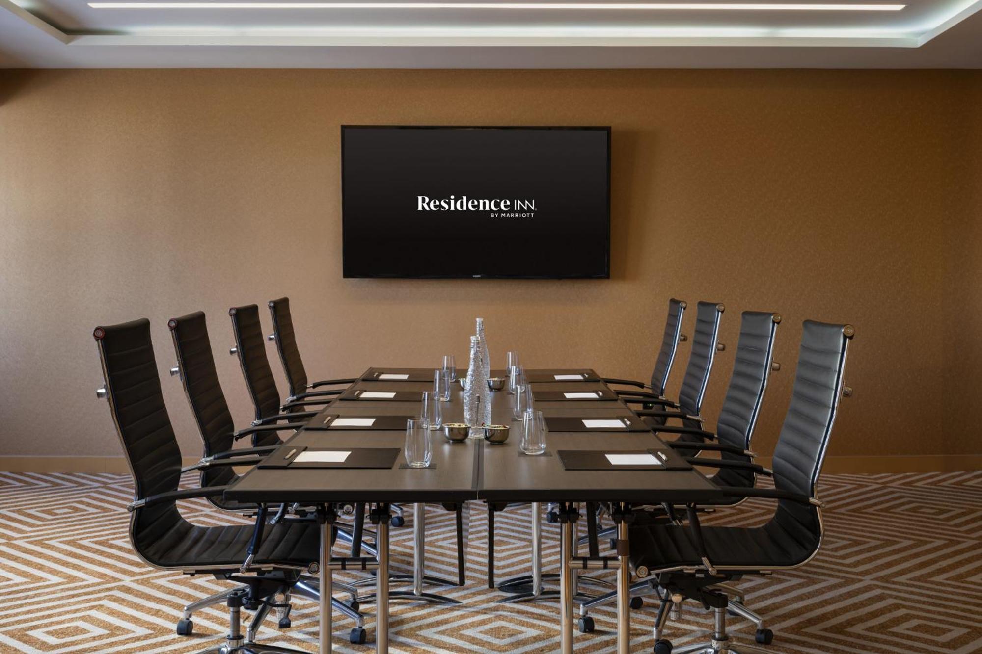 Residence Inn By Marriott Chicago Downtown Magnificent Mile Экстерьер фото