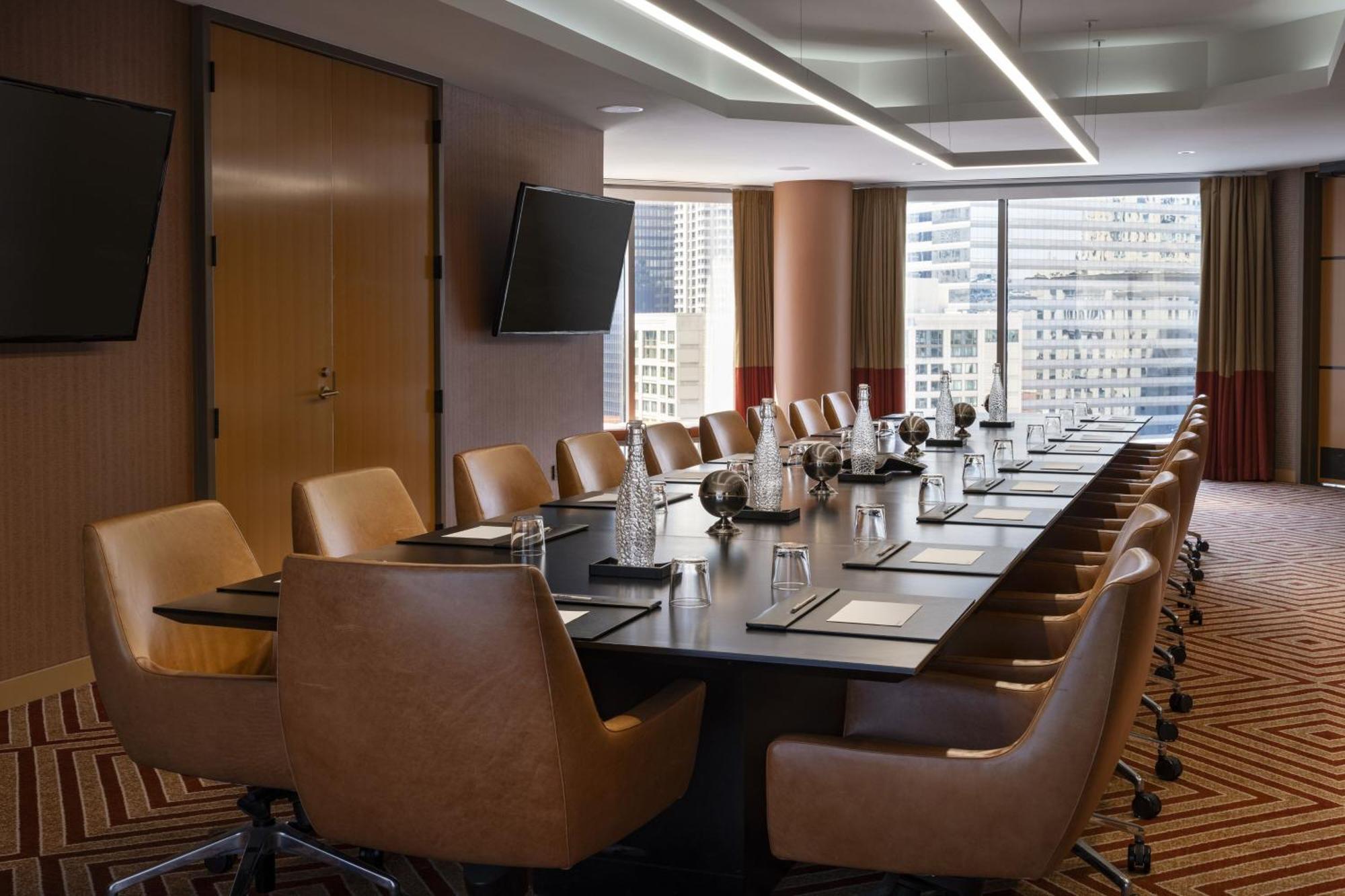 Residence Inn By Marriott Chicago Downtown Magnificent Mile Экстерьер фото