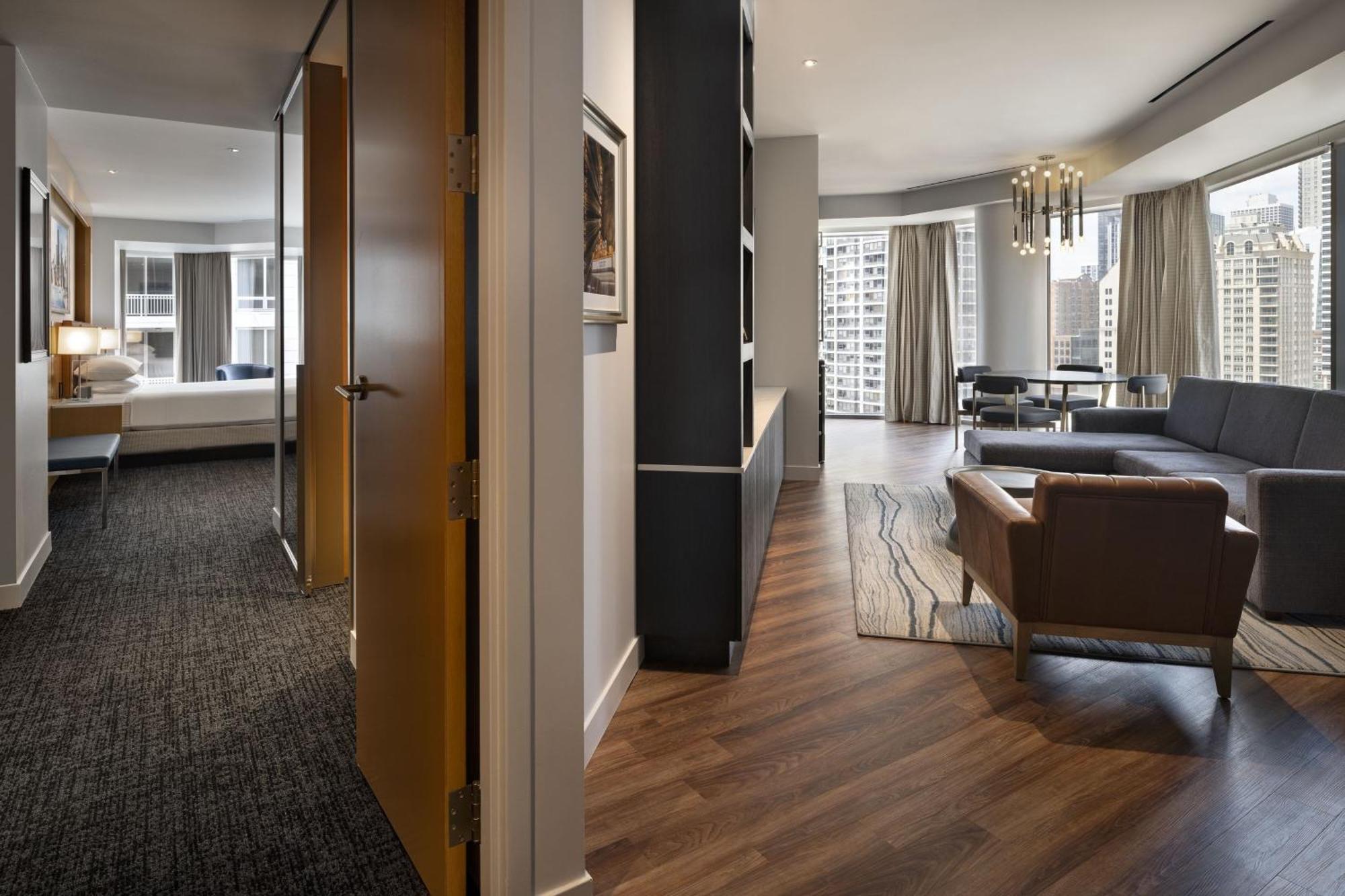Residence Inn By Marriott Chicago Downtown Magnificent Mile Экстерьер фото