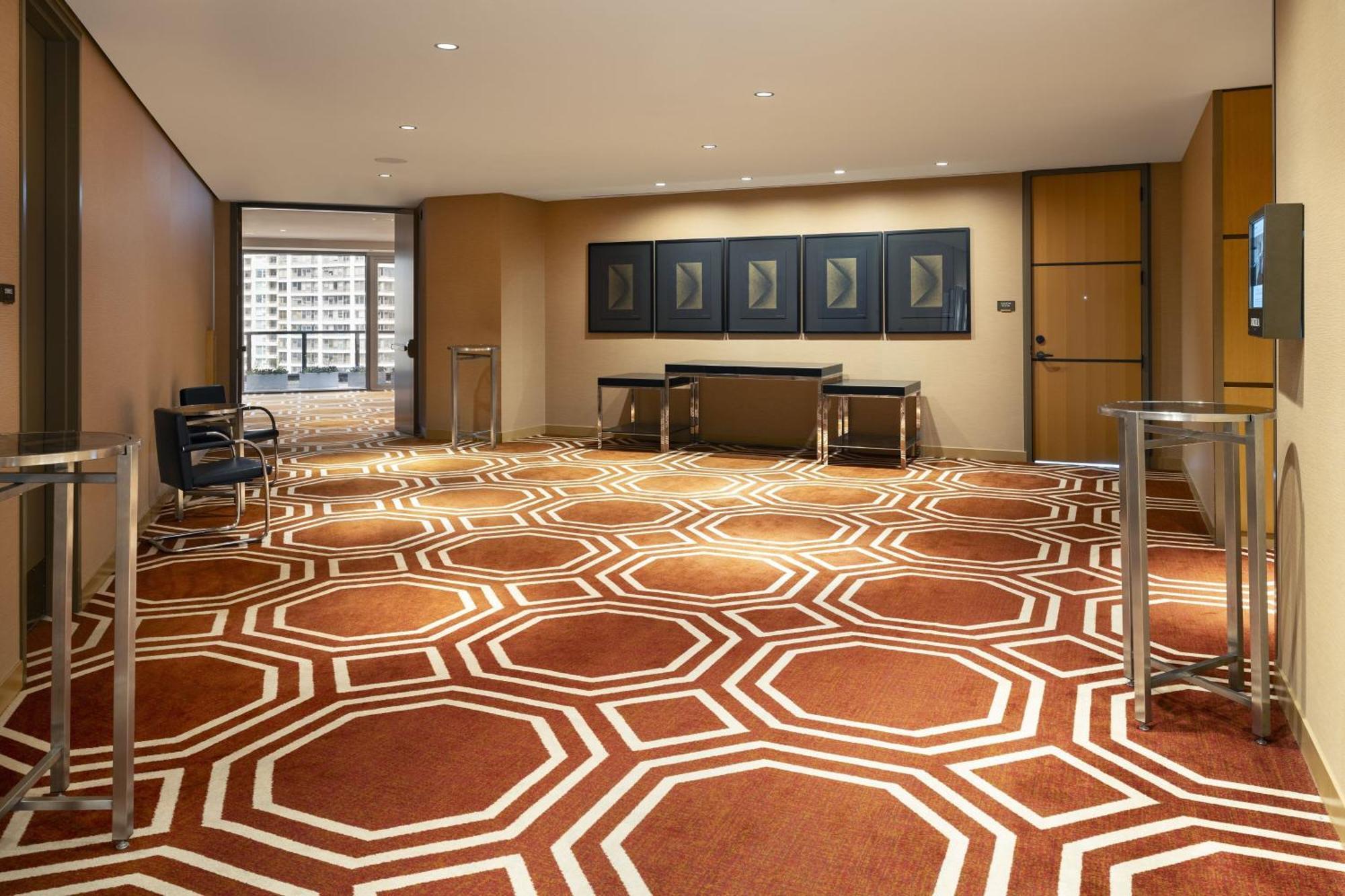 Residence Inn By Marriott Chicago Downtown Magnificent Mile Экстерьер фото